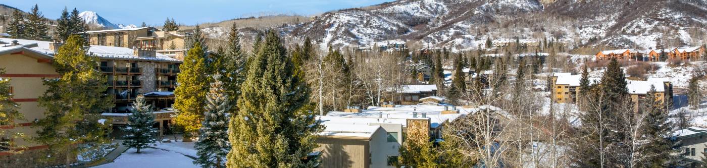 Lichenhearth Condominiums by iTrip Aspen Snowmass: vacation rental in Snowmass Village, Aspen and Vail